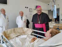 19 dicembre 2019 - ARCIVESCOVO E LYONDELLBASELL IN VISITA AI REPARTI DELL’OSPEDALE DI CONA