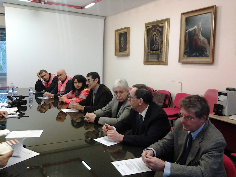 CONSEGNATA L’AUTOMEDICA DONATA AL 118 DAGLI ORDINI DEI MEDICI D’ITALIA