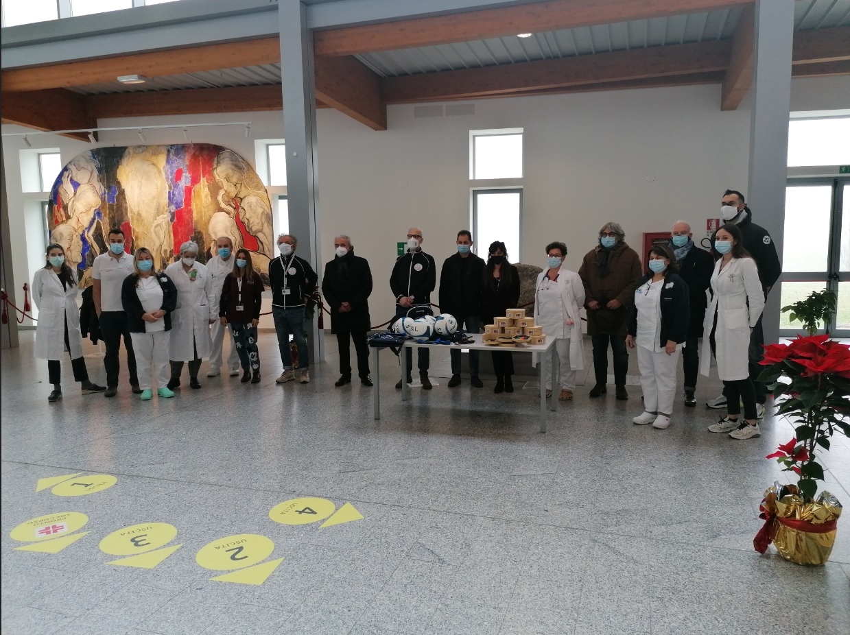 GRAZIE A SPAL E BASKET KLEB FERRARA ARRIVANO DONI PER I PICCOLI PAZIENTI RICOVERATI A CONA