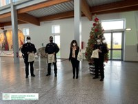 I CARABINIERI PER LA BIODIVERSITA’ CONSEGNANO DONI AI BAMBINI RICOVERATI