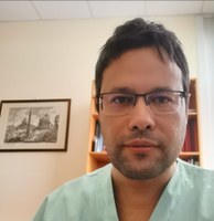 LA NEUROCHIRURGIA DELL’OSPEDALE DI CONA RELAZIONA ALL’UNIVERSITA’ DI CAMBRIDGE