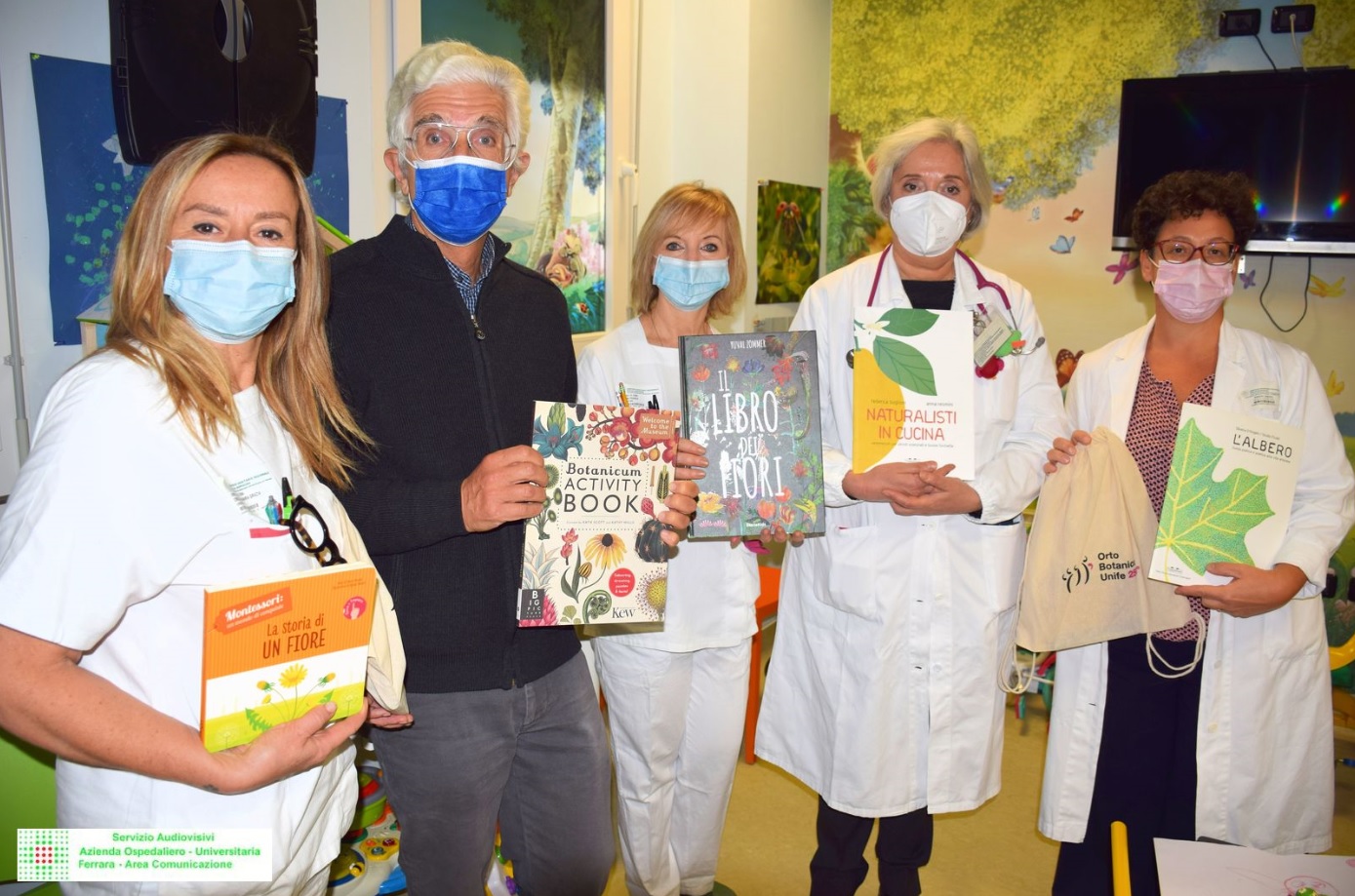 PER I PICCOLI RICOVERATI DELL’OSPEDALE DI CONA ARRIVANO I LIBRI DONATI DALL’ORTO BOTANICO DI FERRARA