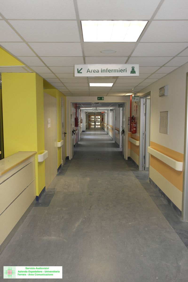 13 giugno visita cantiere s.giorgio cona degenza 2B1 (10).JPG