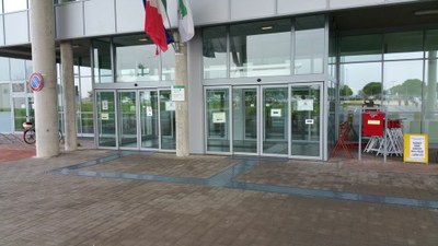 06-06-2016 - terzo intervento - percorsi tattilo plantari - ingresso 1 (5).jpg
