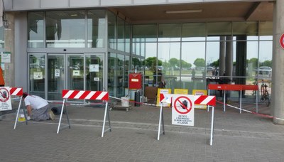 26-05-2016 - terzo intervento - percorsi tattilo plantari ingresso 1 (1).jpg