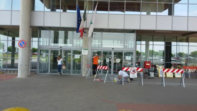 26-05-2016 - terzo intervento - percorsi tattilo plantari ingresso 1 (4).jpg