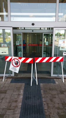 30-05-2016 - terzo intervento - percorsi tattilo plantari - ingresso 1  (10).jpg