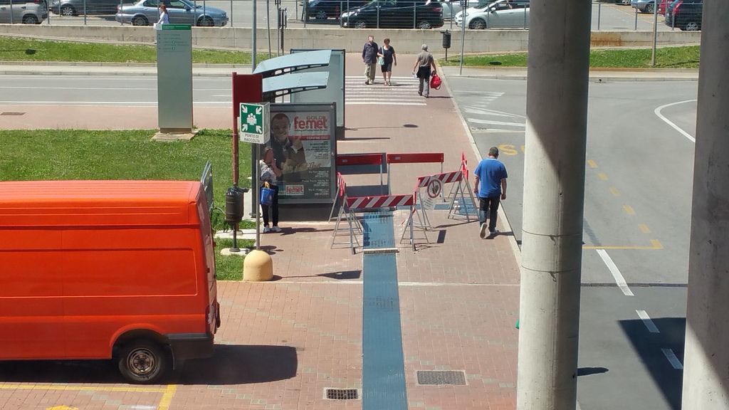 31-05-2016 - terzo intervento - percorsi tattilo plantari - ingresso 1 (1).jpg