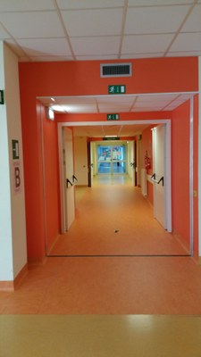 31-05-2016 - quarto intervento - colorazione pareti - primo piano settore 1 - snodo B (8).jpg