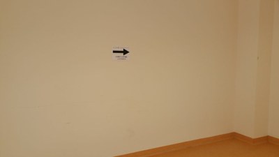 13-06-2016 - sesto intervento - Chiusura Ingresso 2 per pavimentazione colorata e colorazione pareti snodo F + snodo E Piano Terra (come raggiungere CUP, BAR, Ambulatori e CUNICO-Centro Prelievi).jpg