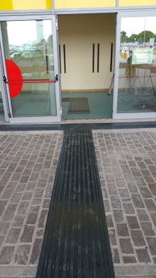 16-06-2016 - settimo intervento - Percorsi Tattilo Plantari - Ingresso 2 (4).jpg
