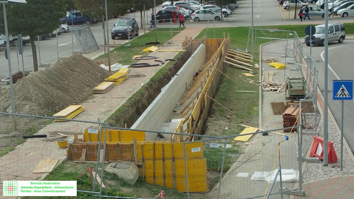 11 ottobre 2016 rampa esterna parcheggio P2 (2).jpg