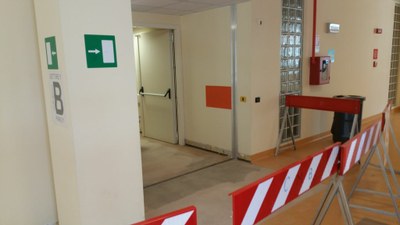 10-05-2016 - primo intervento - pavimentazione colorata interna - primo piano settore 1 - snodo B (5).jpg