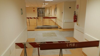 10-05-2016 - primo intervento - pavimentazione colorata interna - primo piano settore 1 - snodo C (1).jpg