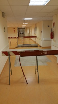 10-05-2016 - primo intervento - pavimentazione colorata interna - primo piano settore 1 - snodo C (4).jpg