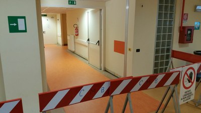 11-05-2016 - primo intervento - pavimentazione colorata interna - primo piano settore 1 - snodo B (4).jpg