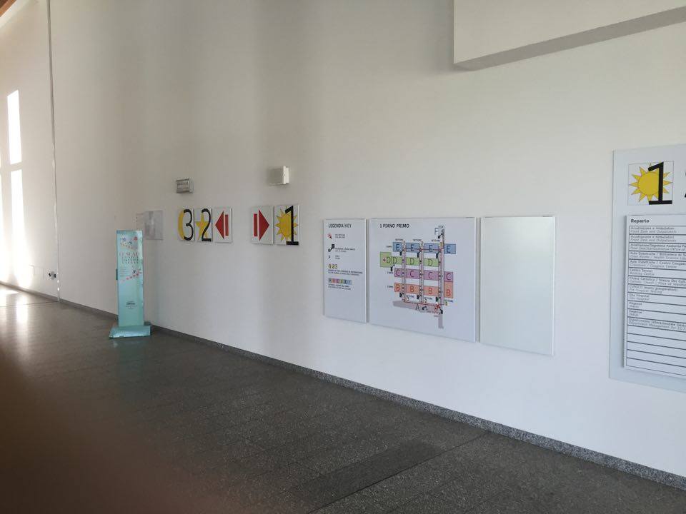 07-06-2016 - Intervento di installazione nuova segnaletica (1).jpg