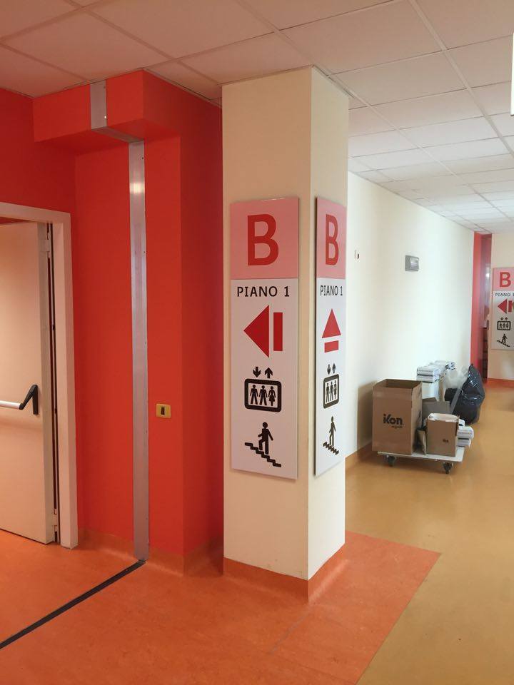 07-06-2016 - Intervento di installazione nuova segnaletica (2).jpg