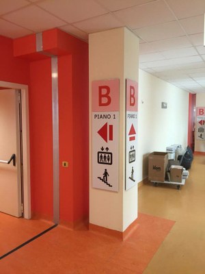 07-06-2016 - Intervento di installazione nuova segnaletica (2).jpg