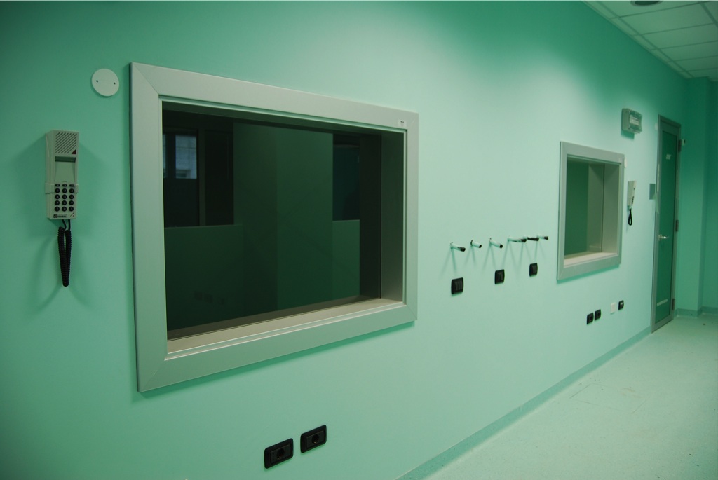 Posto console operatore di radiologia