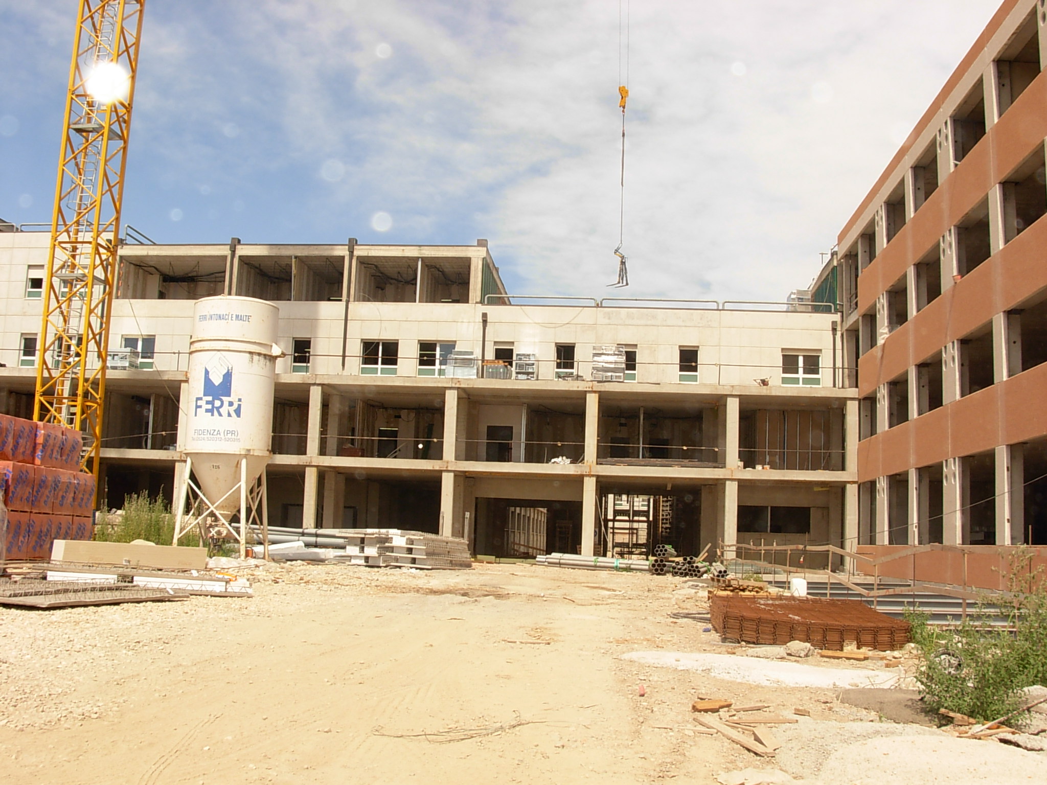 strada sanitaria e laboratori 2.jpg